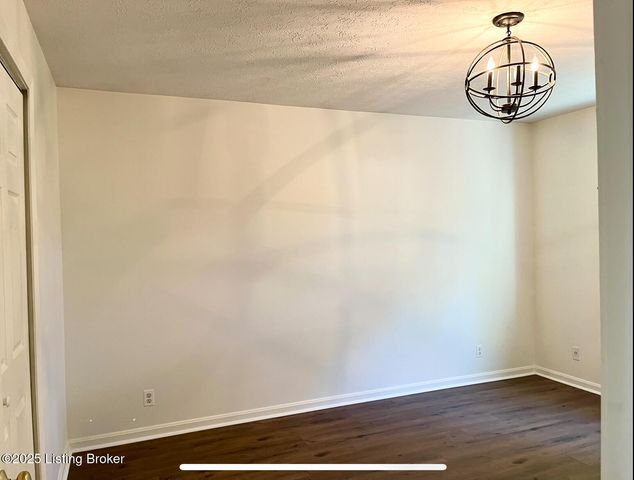 12303 Brookgreen Dr, Louisville, KY 40243