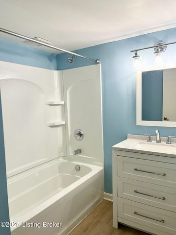 12303 Brookgreen Dr, Louisville, KY 40243