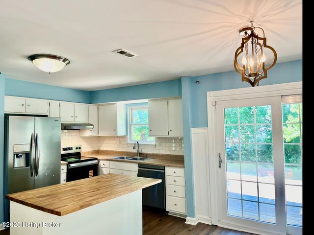 12303 Brookgreen Dr, Louisville, KY 40243