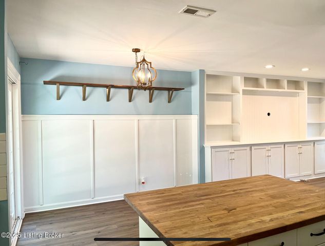 12303 Brookgreen Dr, Louisville, KY 40243