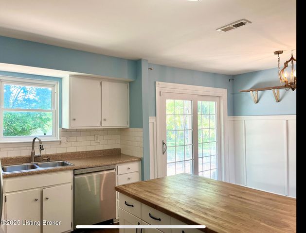 12303 Brookgreen Dr, Louisville, KY 40243