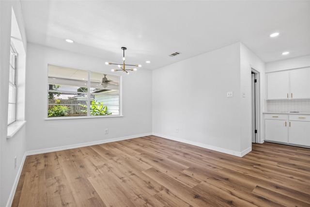 1123 Suwanee Lane, Houston, TX 77090