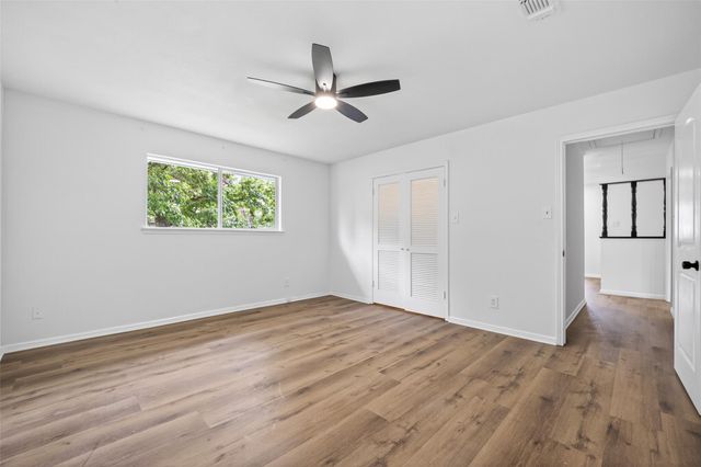 1123 Suwanee Lane, Houston, TX 77090