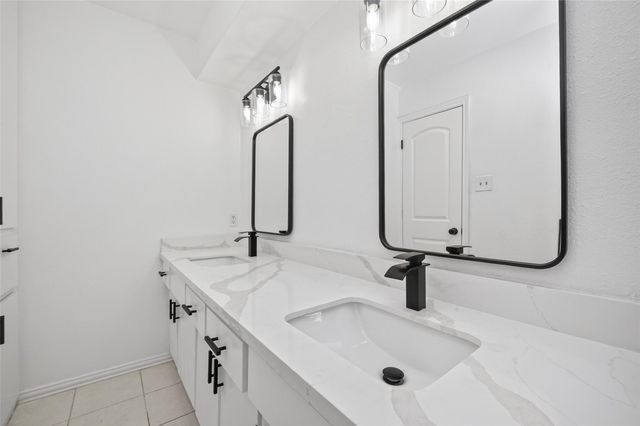 1123 Suwanee Lane, Houston, TX 77090