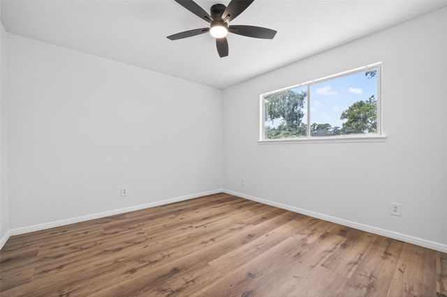 1123 Suwanee Lane, Houston, TX 77090