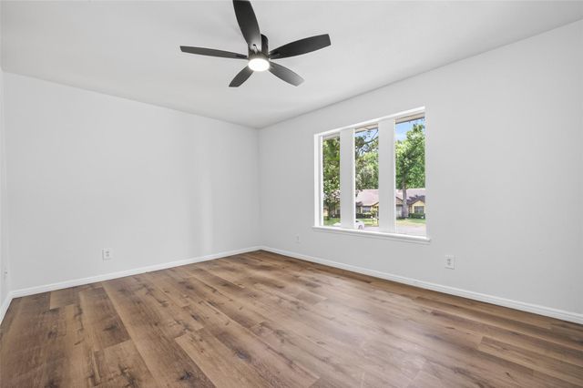 1123 Suwanee Lane, Houston, TX 77090