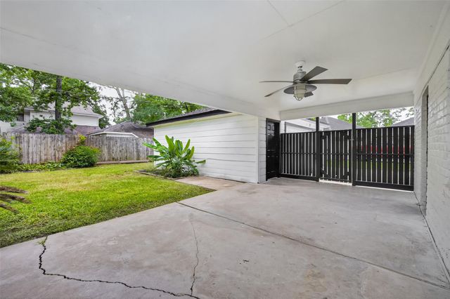 1123 Suwanee Lane, Houston, TX 77090