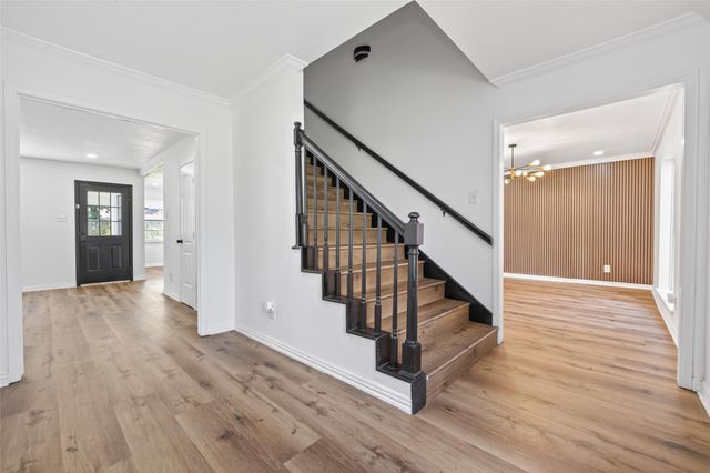 1123 Suwanee Lane, Houston, TX 77090