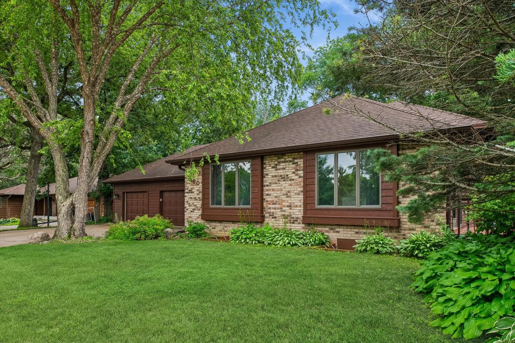 460 Oakhill Road, Chaska, MN 55318 — photo 2