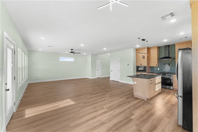 4927 Weeping Willow Avenue, Springdale, AR 72764