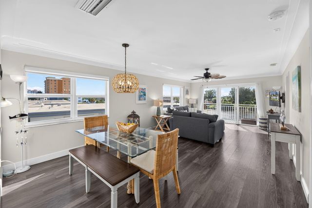1111 N RIVERSIDE Drive 401, Pompano Beach, FL 33062