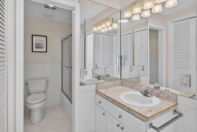 1111 N RIVERSIDE Drive 401, Pompano Beach, FL 33062