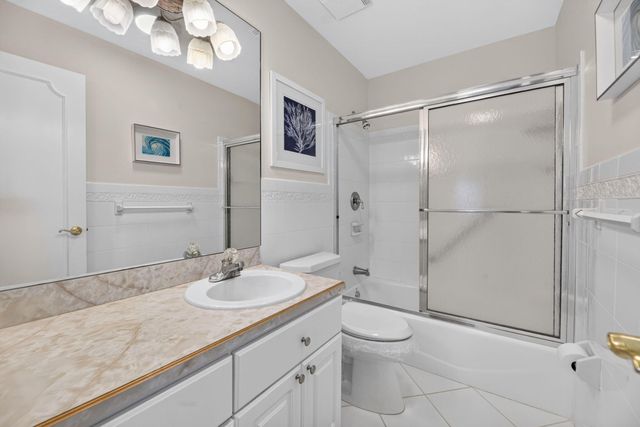 1111 N RIVERSIDE Drive 401, Pompano Beach, FL 33062