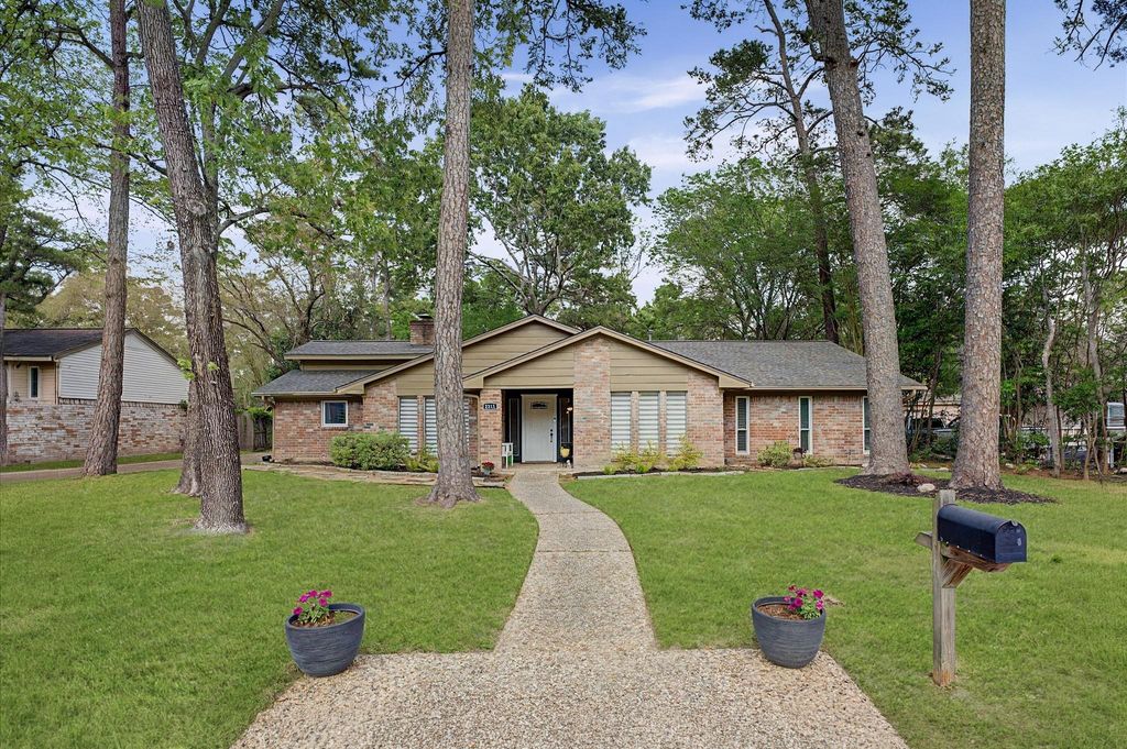 2211 River Falls Drive, Humble, TX 77339