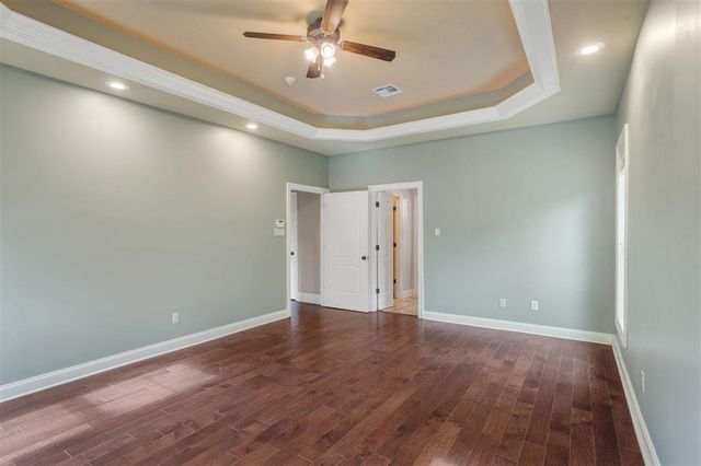 1663 S Woodland Forest Drive, Lake Charles, LA 70611