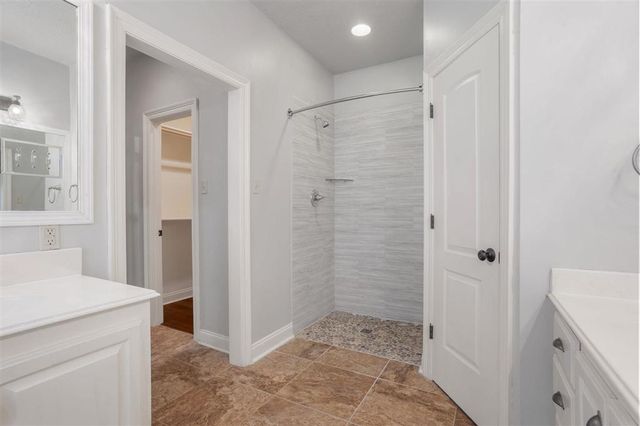 1663 S Woodland Forest Drive, Lake Charles, LA 70611