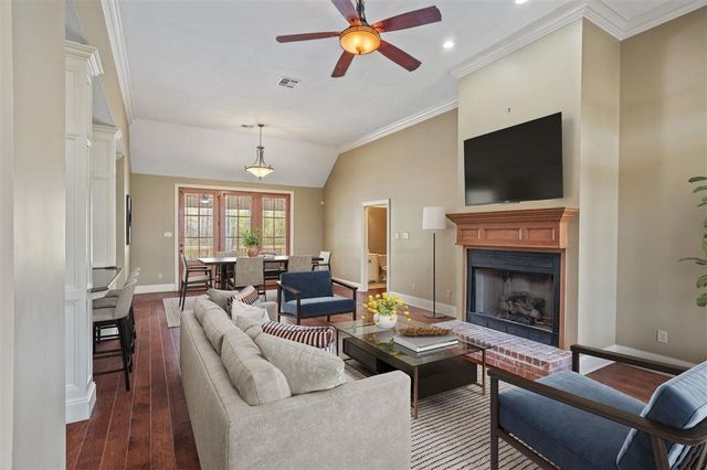 1663 S Woodland Forest Drive, Lake Charles, LA 70611