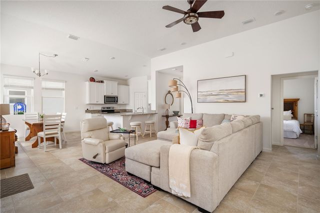 1440 Carriage Court, Vero Beach, FL 32966