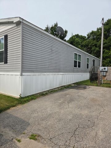 4 Mobile Drive, Hudson, NH 03051