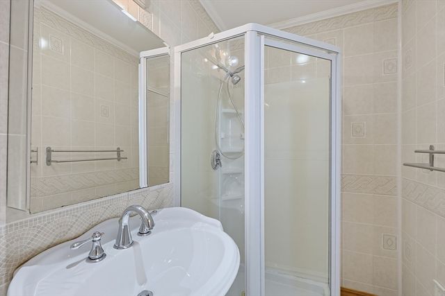 24 Poplar Rd, Quincy, MA 02169