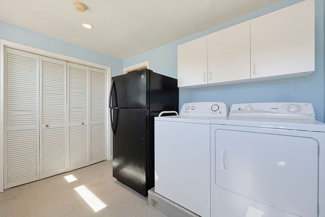 24 Poplar Rd, Quincy, MA 02169