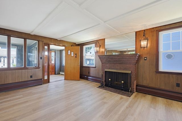 24 Poplar Rd, Quincy, MA 02169