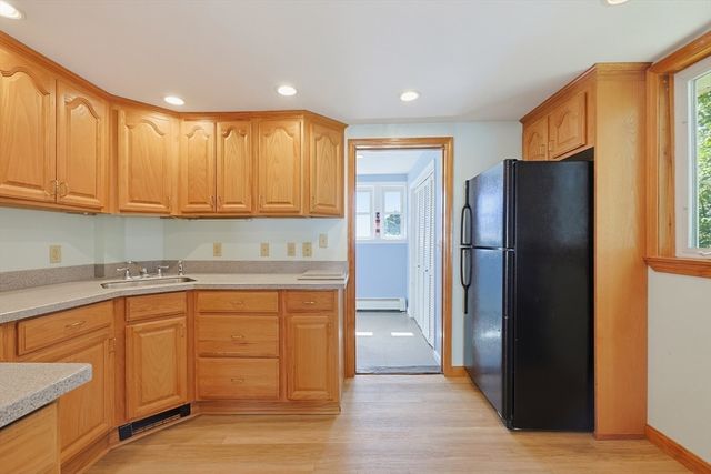 24 Poplar Rd, Quincy, MA 02169