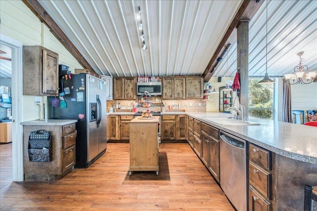 1409 Orchard DR, Leander, TX 78641