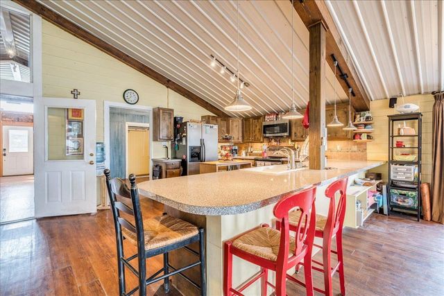 1409 Orchard DR, Leander, TX 78641