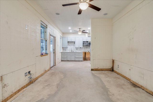 1409 Orchard DR, Leander, TX 78641