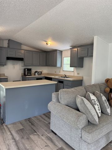 9374 Amy Drive, Hawk Cove, TX 75474