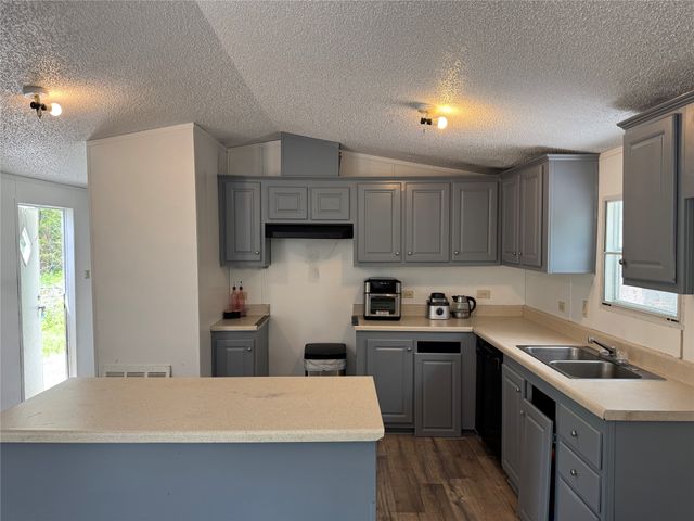 9374 Amy Drive, Hawk Cove, TX 75474
