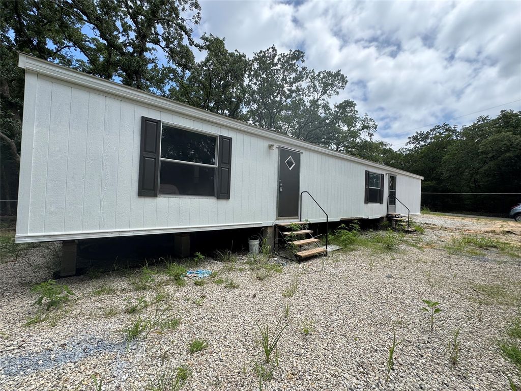 9374 Amy Drive, Hawk Cove, TX 75474