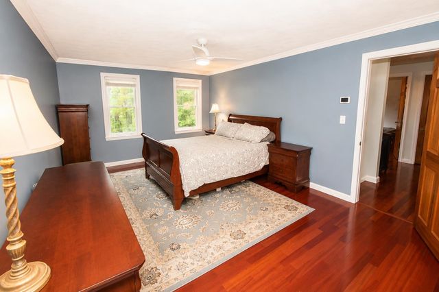 25 Peaslee Court, Hampstead, NH 03038