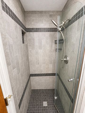 25 Peaslee Court, Hampstead, NH 03038