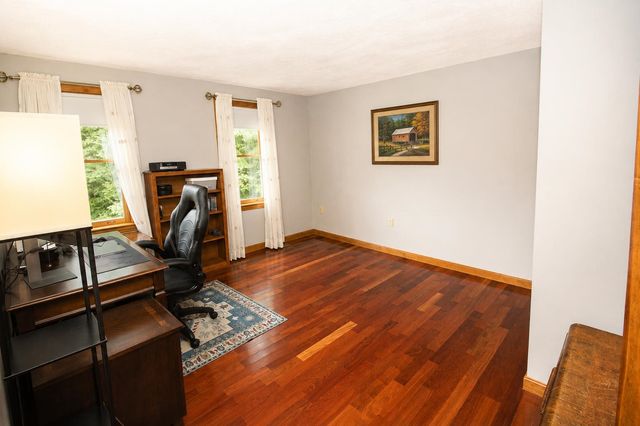 25 Peaslee Court, Hampstead, NH 03038