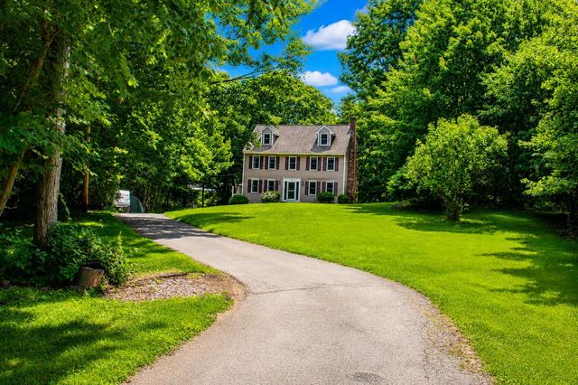 25 Peaslee Court, Hampstead, NH 03038
