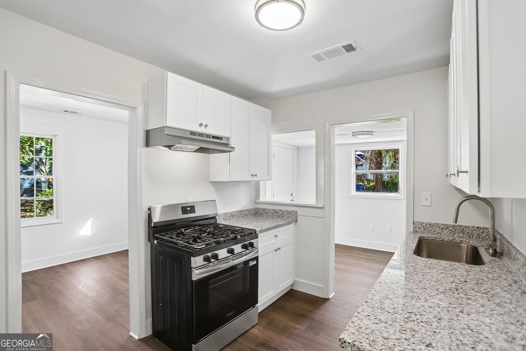 1330 Lynford Drive SW, Atlanta, GA 30310 — photo 3