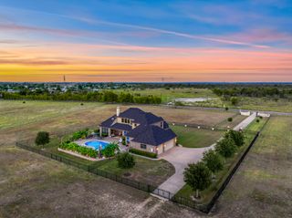 8037 County Road 4094, Kaufman, TX 75142