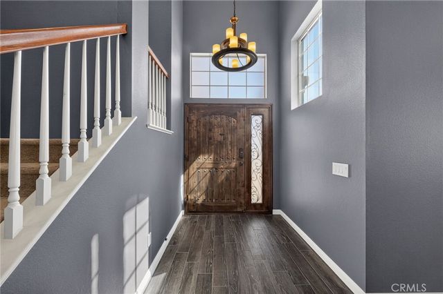1359 Williamsburg Lane, Corona, CA 92882