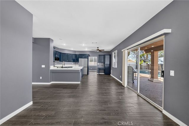 1359 Williamsburg Lane, Corona, CA 92882