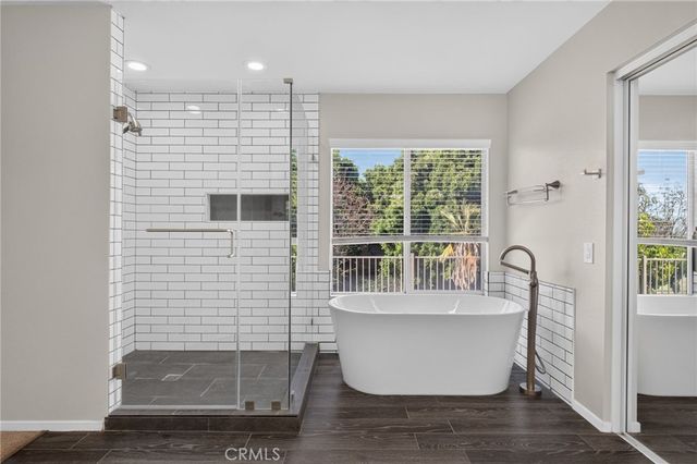 1359 Williamsburg Lane, Corona, CA 92882