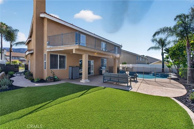 1359 Williamsburg Lane, Corona, CA 92882