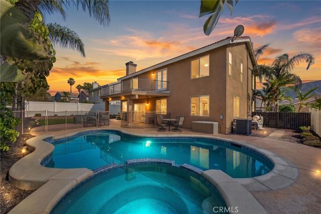1359 Williamsburg Lane, Corona, CA 92882