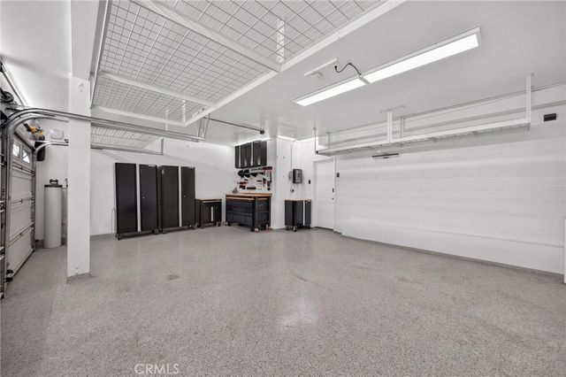 1359 Williamsburg Lane, Corona, CA 92882