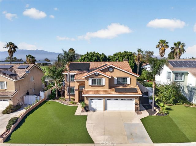 1359 Williamsburg Lane, Corona, CA 92882