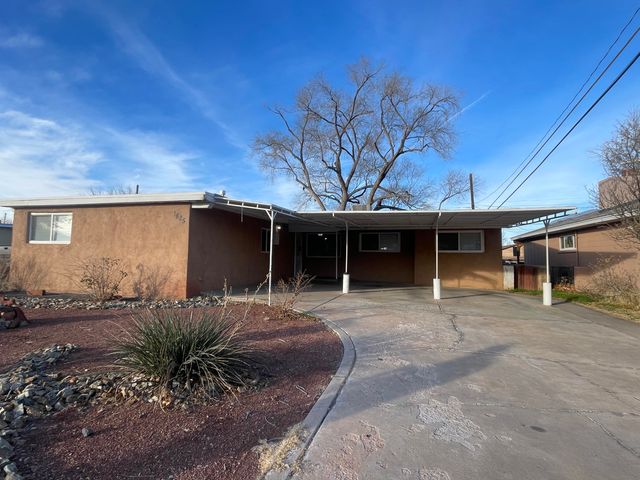 1825 Pitt Street NE, Albuquerque, NM 87112