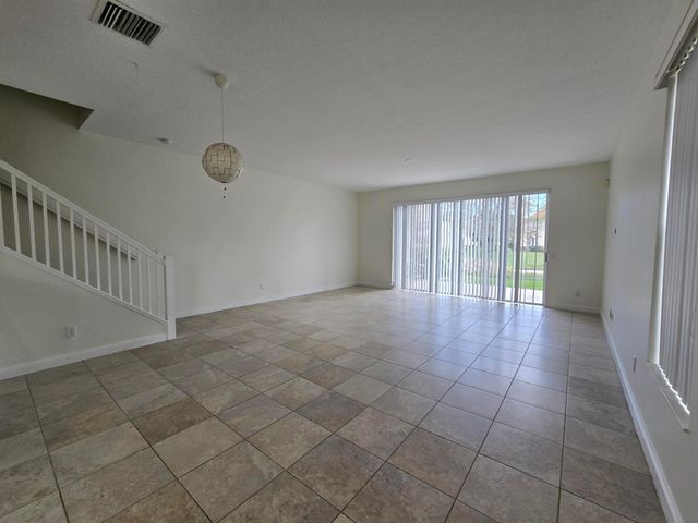 1111 Pinewood Lake Court, Greenacres, FL 33415