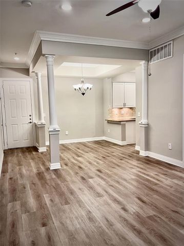 5353 Memorial Drive 1045, Houston, TX 77007