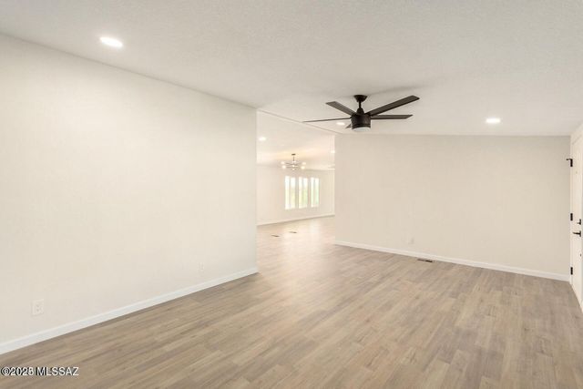 2125 S Calle Pomo, Tucson, AZ 85735